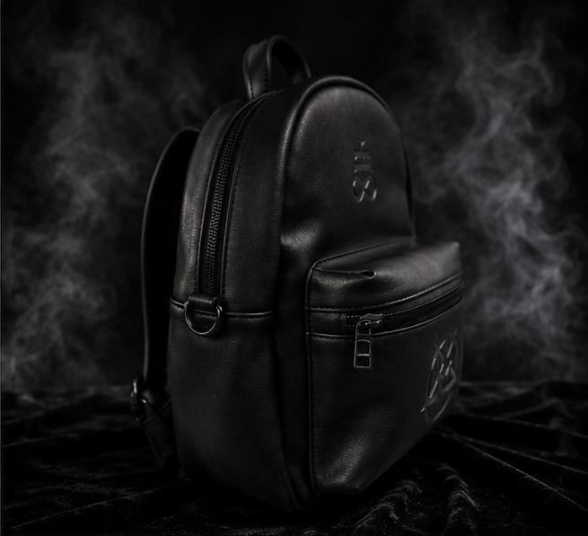 !Pre-sale! Blackriver Mini-Backpack with mystery bag charm!